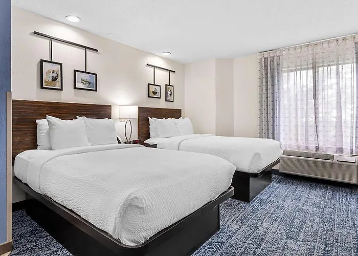 Sleep Hanes Mall 4*