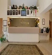 Sleep Hanes Mall Inn 4*